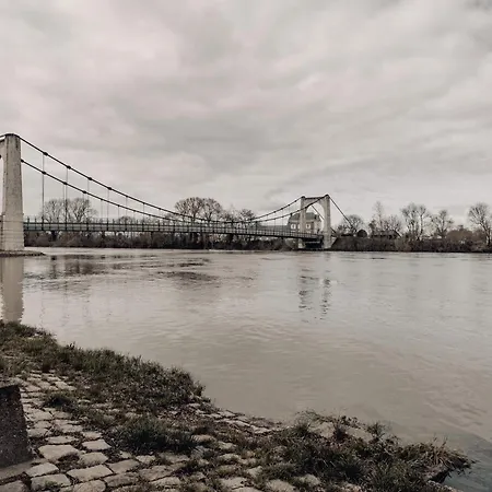 Les Reflets De Loire *